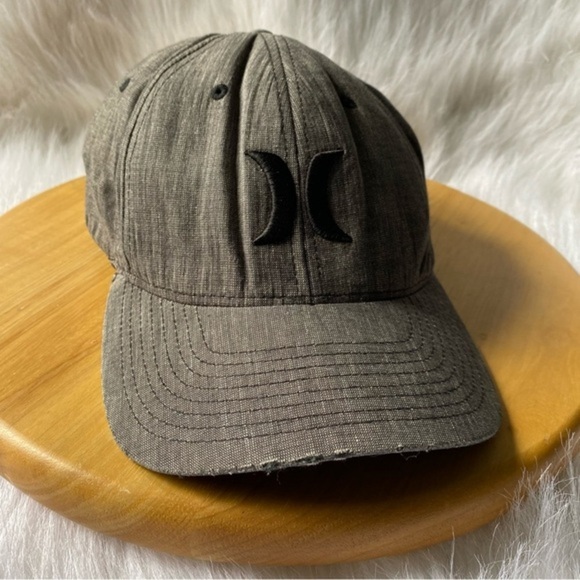 Hurley Hat Size Large-X-Large Distressed Black Flex fit - Picture 1 of 11